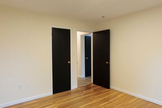 1159 Middlesex St, Lowell, MA 01851
