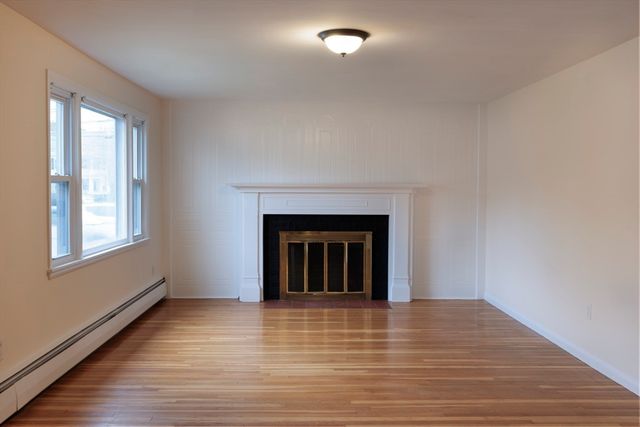 1159 Middlesex St, Lowell, MA 01851