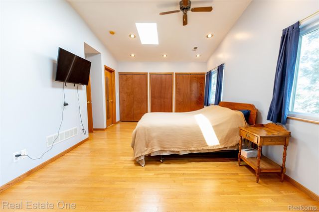 3180 Eastwood Drive, Rochester Hills, MI 48309