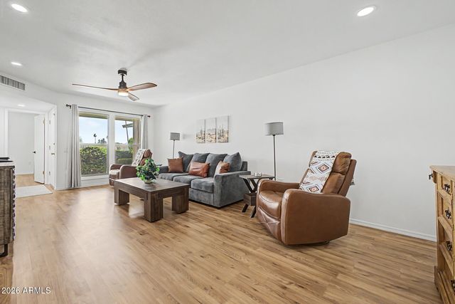 17468 N DEL WEBB Boulevard, Sun City, AZ 85373
