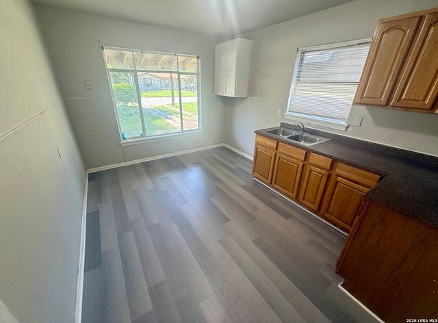 231 W Jewell, San Antonio, TX 78226