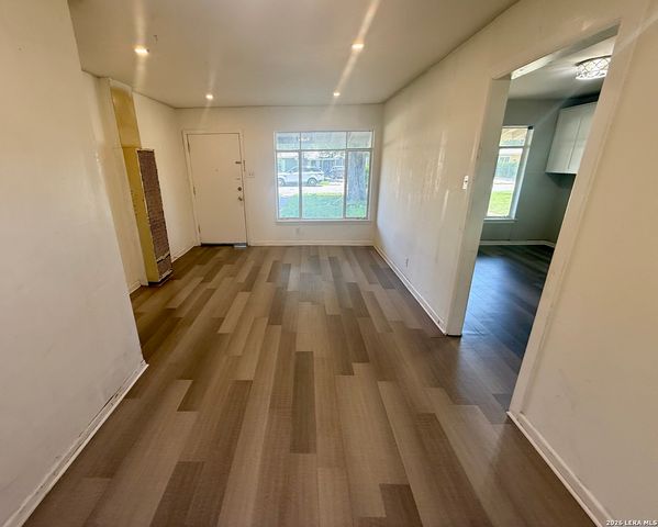 231 W Jewell, San Antonio, TX 78226