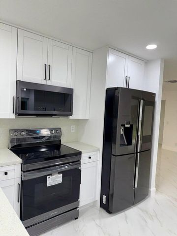 2812 F Road, Loxahatchee Groves, FL 33470