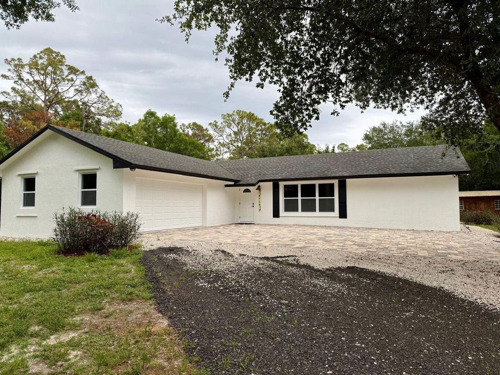 2812 F Road, Loxahatchee Groves, FL 33470