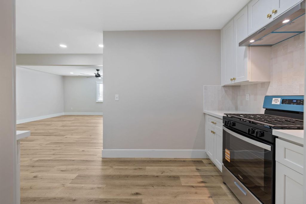 Image 11 of property listing at 3015 E Simpson Avenue, Fresno, CA 93703