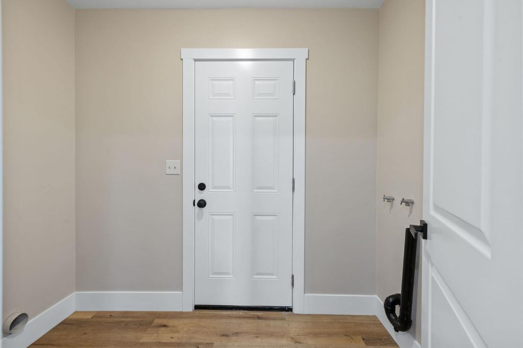 Image 20 of property listing at 3015 E Simpson Avenue, Fresno, CA 93703