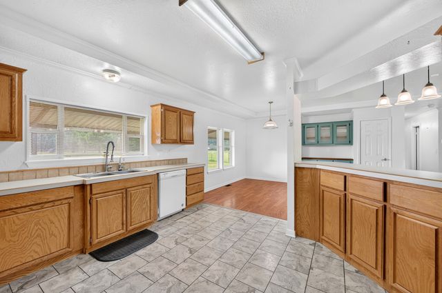 923 County Road 2415, Honey Grove, TX 75446