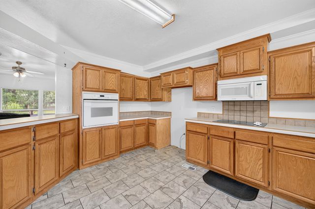 923 County Road 2415, Honey Grove, TX 75446