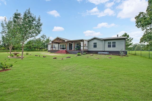923 County Road 2415, Honey Grove, TX 75446