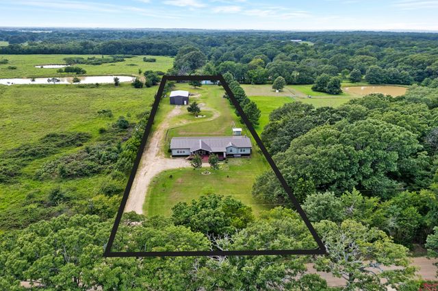 923 County Road 2415, Honey Grove, TX 75446
