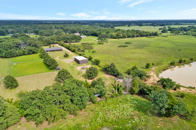 923 County Road 2415, Honey Grove, TX 75446