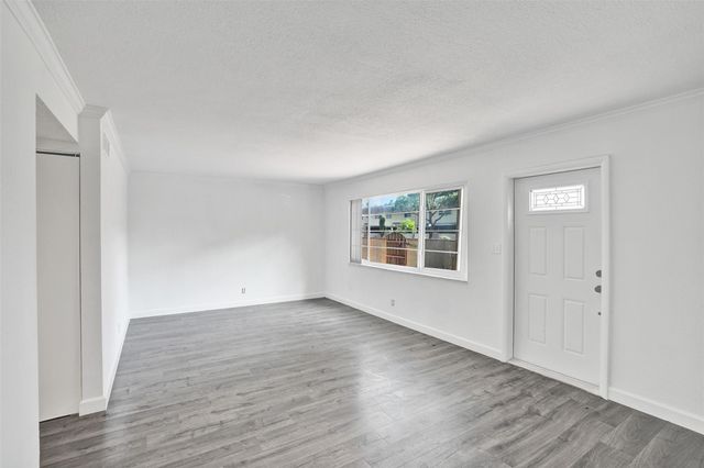 7175 Nova Dr 108, Davie, FL 33317