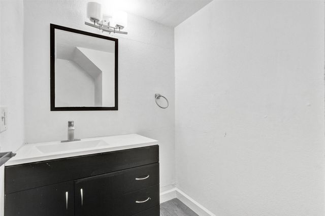 7175 Nova Dr 108, Davie, FL 33317