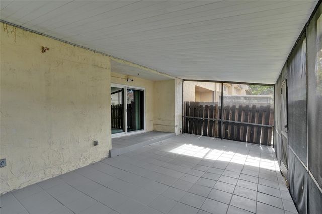 7175 Nova Dr 108, Davie, FL 33317