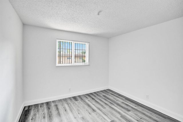 7175 Nova Dr 108, Davie, FL 33317