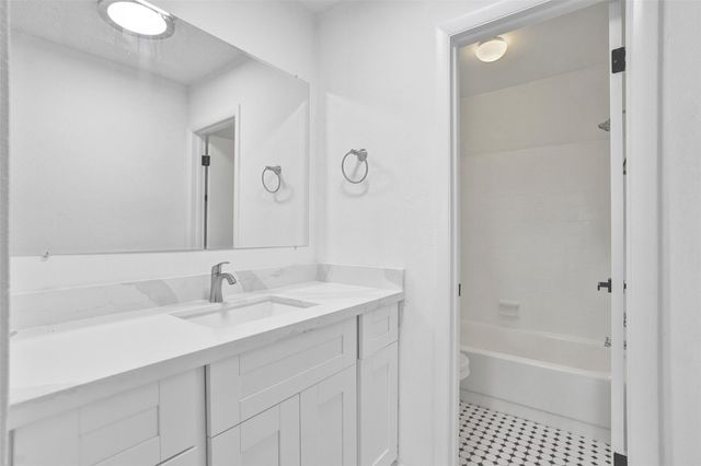 7175 Nova Dr 108, Davie, FL 33317