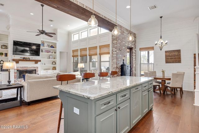 112 Grandview Terrace Drive, Youngsville, LA 70592