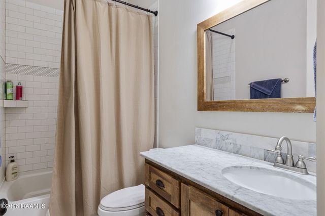 112 Grandview Terrace Drive, Youngsville, LA 70592