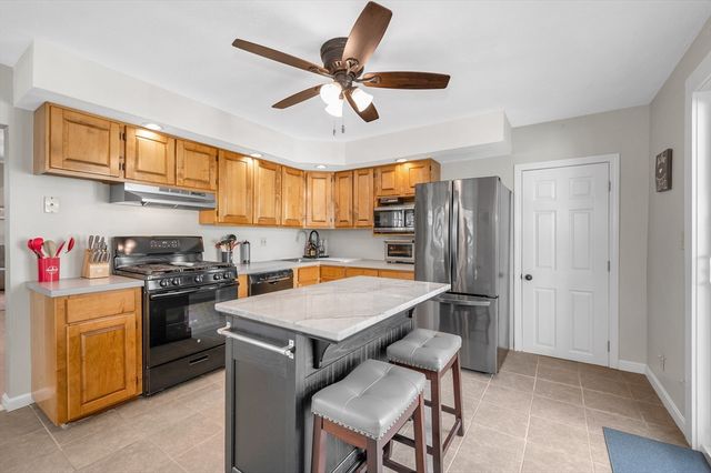 9 Cottage Street, Dracut, MA 01826