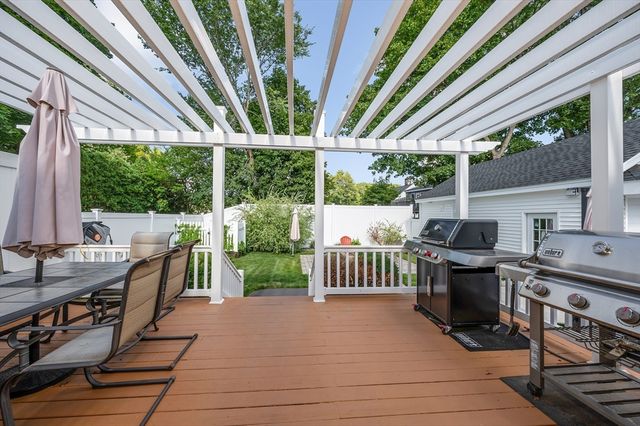 9 Cottage Street, Dracut, MA 01826