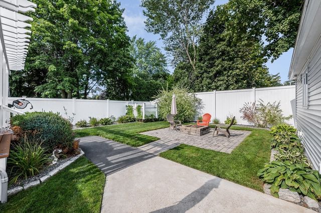 9 Cottage Street, Dracut, MA 01826