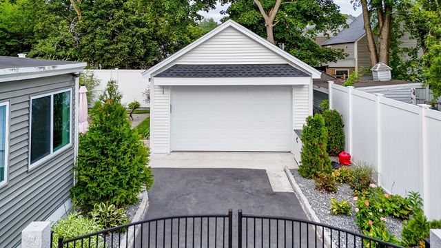 9 Cottage Street, Dracut, MA 01826