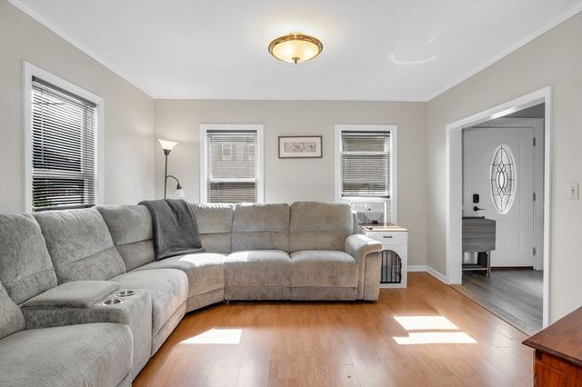9 Cottage Street, Dracut, MA 01826