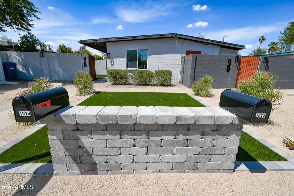 1012 E HENRY Street, Tempe, AZ 85288