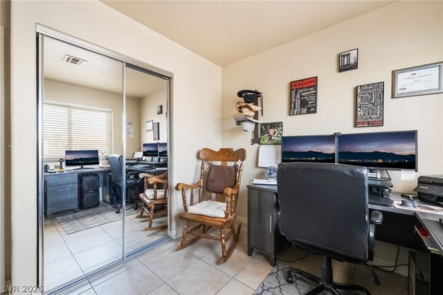 2749 Pinewood Avenue, Henderson, NV 89074
