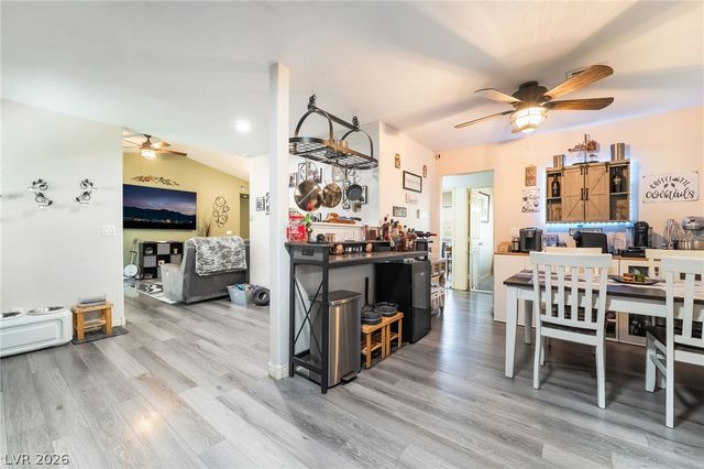 2749 Pinewood Avenue, Henderson, NV 89074