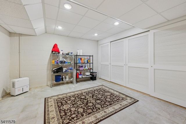 2 Joanne Dr 1-A, Denville Twp., NJ 07834