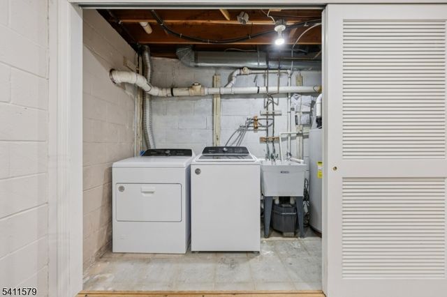 2 Joanne Dr 1-A, Denville Twp., NJ 07834