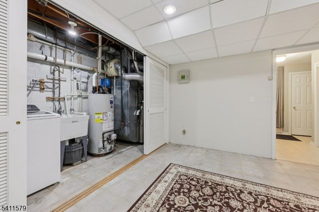 2 Joanne Dr 1-A, Denville Twp., NJ 07834