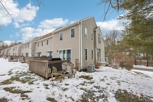 2 Joanne Dr 1-A, Denville Twp., NJ 07834
