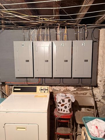 1 Verdi Rd, Worcester, MA 01604