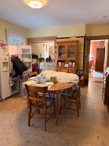 1 Verdi Rd, Worcester, MA 01604