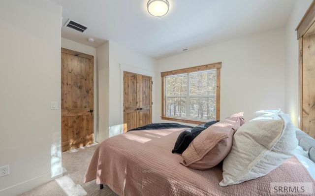 4359 Yeti Ln, Island Park, ID 83429