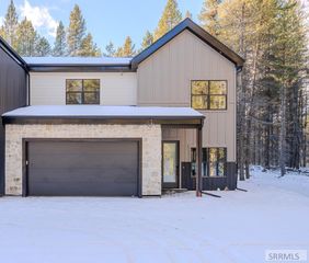 4359 Yeti Ln, Island Park, ID 83429