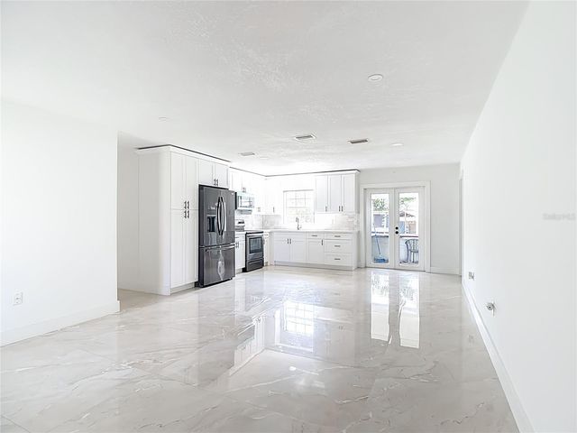 201 VALENCIA DRIVE, Auburndale, FL 33823