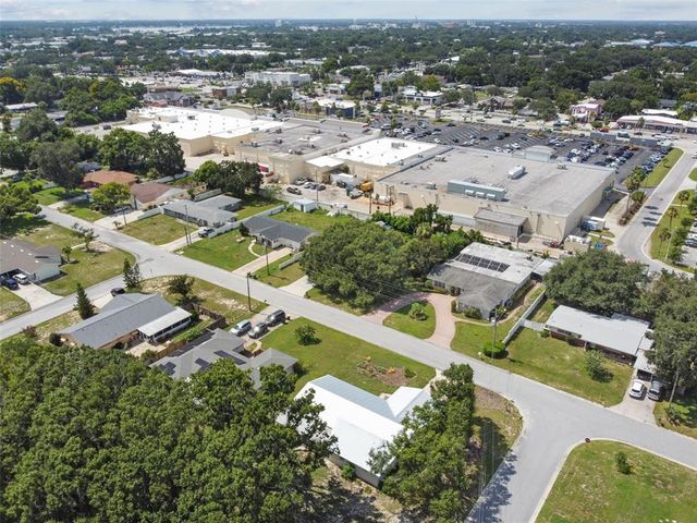 710 AVENUE T SE, Winter Haven, FL 33880