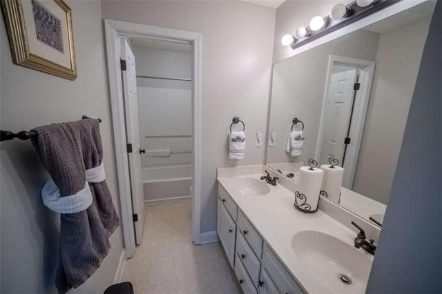 917 Ivy Brook Court, Mcdonough, GA 30253