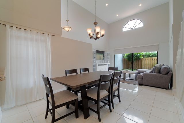 13547 Fountain View Boulevard, Wellington, FL 33414