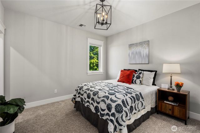 6136 Maple Meadows Lane NE, Olympia, WA 98516