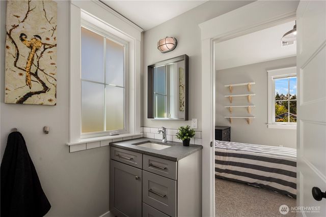 6136 Maple Meadows Lane NE, Olympia, WA 98516