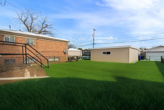 9633 S Yale Avenue, Chicago, IL 60628