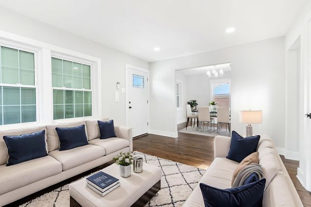 9633 S Yale Avenue, Chicago, IL 60628