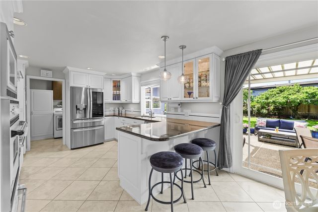 2316 Vista View Drive, Tacoma, WA 98406