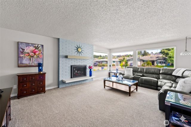 2316 Vista View Drive, Tacoma, WA 98406