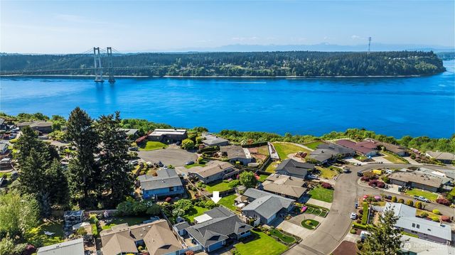 2316 Vista View Drive, Tacoma, WA 98406