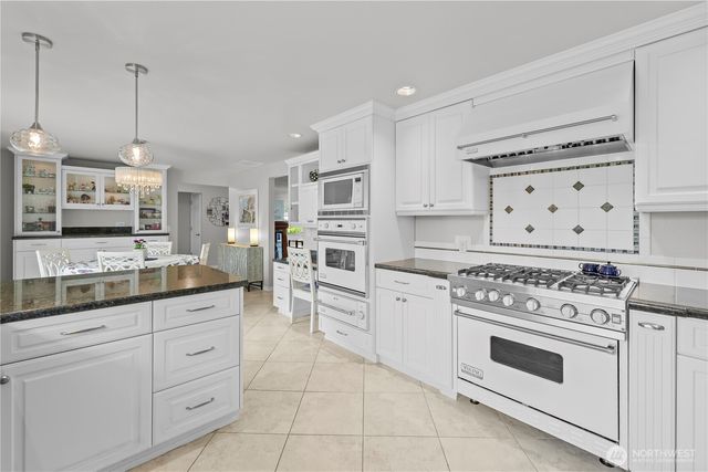 2316 Vista View Drive, Tacoma, WA 98406